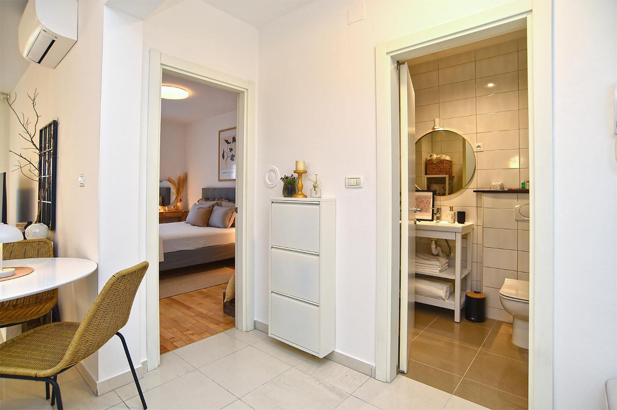 Apartment Sandra 2335 Pula